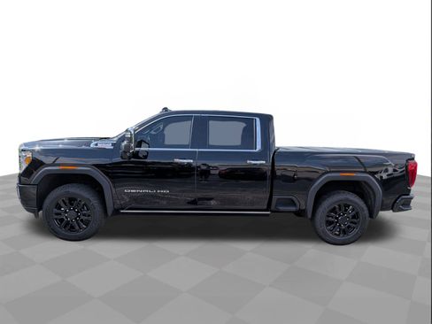 Used 2021 GMC Sierra 2500 Denali w/ Denali Black Diamond Edition AWD/4WD image 7