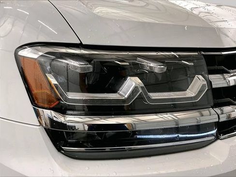Used 2019 Volkswagen Atlas SEL Premium AWD/4WD image 29