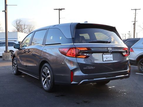 New 2026 Honda Odyssey EX-L image 3