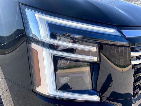 New 2026 Nissan Armada Platinum image 18