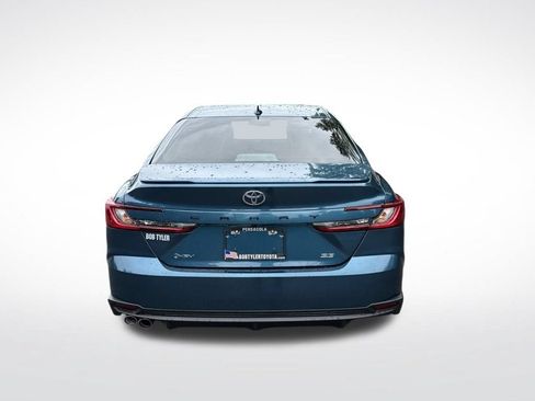Used 2025 Toyota Camry SE w/ Convenience Package FWD image 6