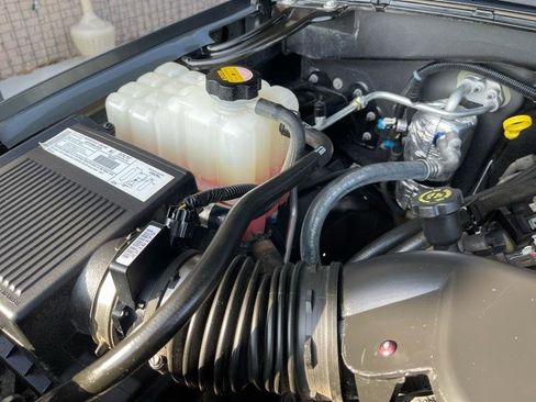 Used 2000 Chevrolet Silverado 2500 LS image 53