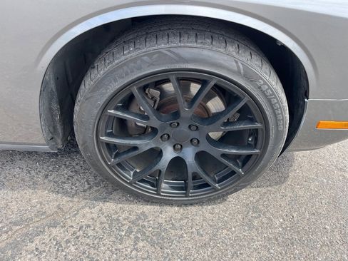 Used 2012 Dodge Challenger R/T image 17