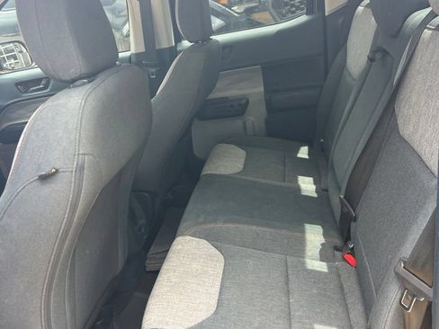 Used 2022 Ford Maverick XLT FWD image 6