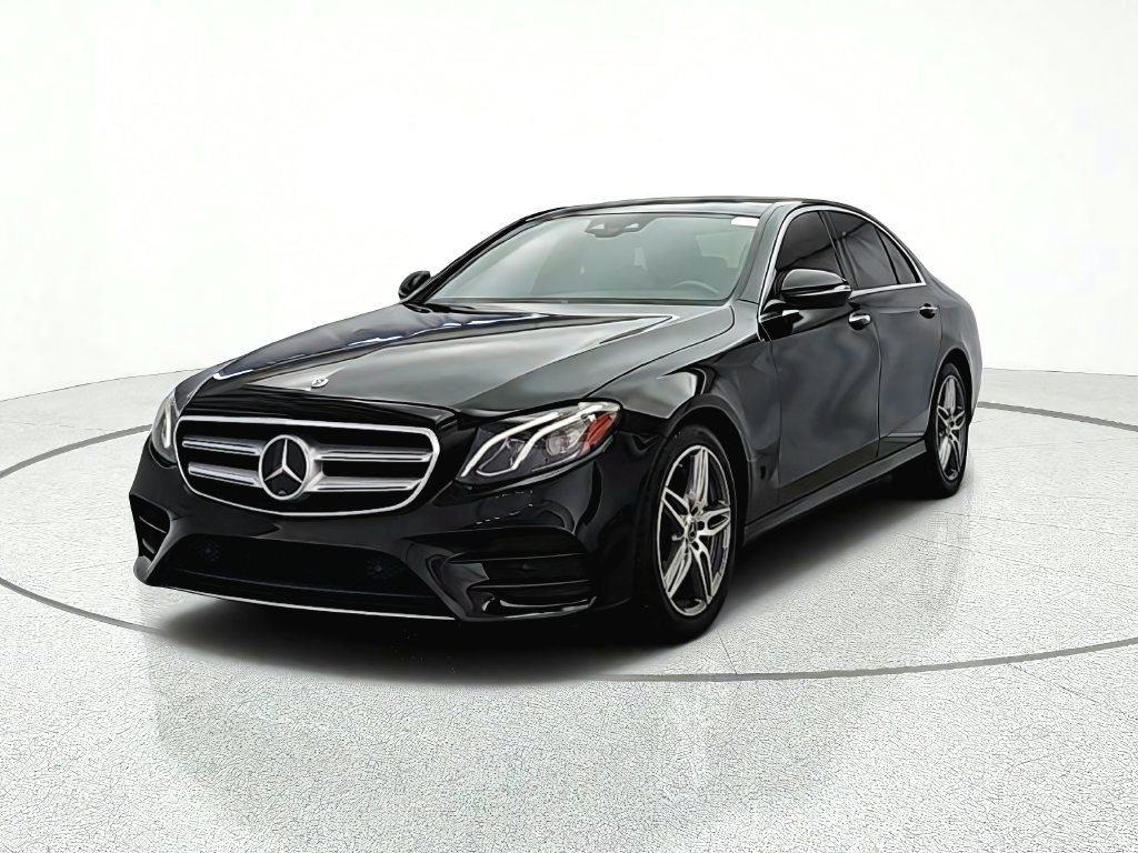 Used 2020 Mercedes-Benz E 350 4MATIC Sedan image 2