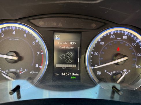 Used 2017 Toyota Highlander Limited image 16