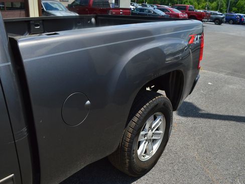 Used 2011 GMC Sierra 1500 SLE w/ Power Tech Package AWD/4WD image 4
