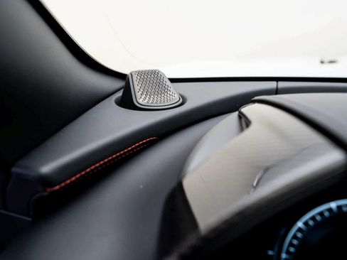 Used 2025 Aston Martin DBX 707 AWD/4WD image 30