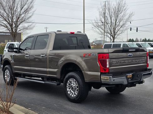 Used 2022 Ford F250 Lariat w/ Chrome Package image 7