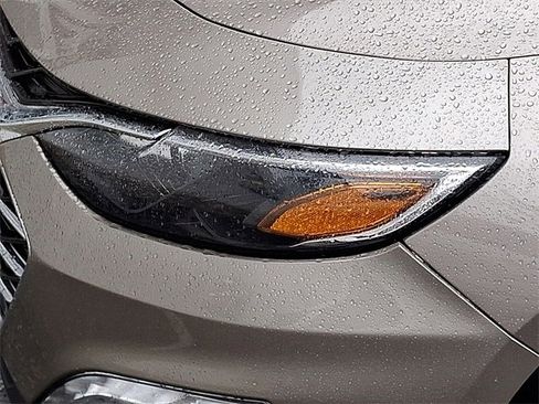 Used 2024 Chevrolet Malibu LT image 30