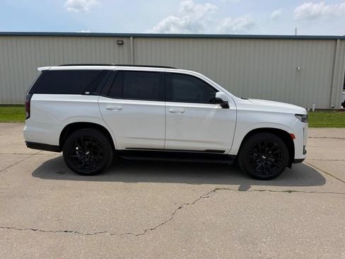 Used 2021 Cadillac Escalade Sport w/ Driver Assist Tech Package AWD/4WD image 2