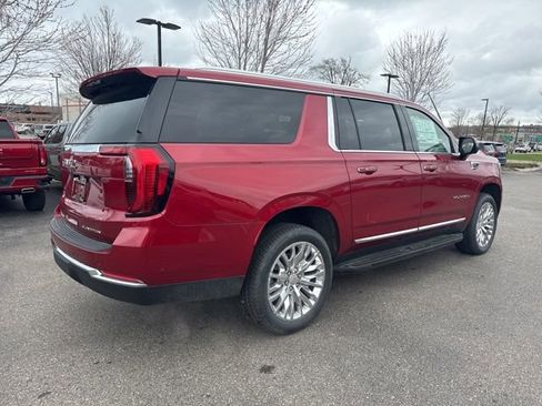 New 2026 GMC Yukon XL Elevation w/ LPO, Floor Liner Package AWD/4WD image 7