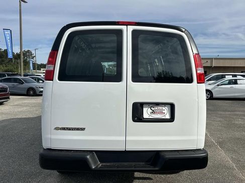 New 2026 Chevrolet Express 2500 image 4