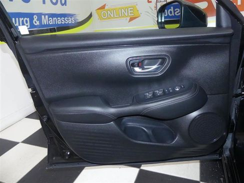 Used 2025 Honda HR-V EX-L image 23