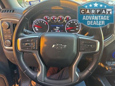 Used 2021 Chevrolet Silverado 1500 LT Trail Boss w/ Convenience Package II image 4