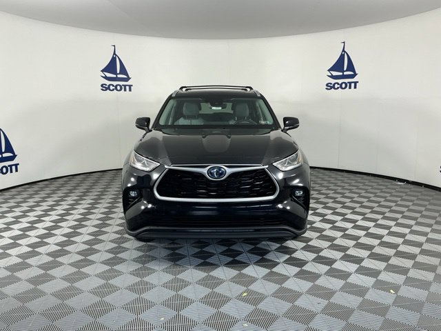 Used 2023 Toyota Highlander Bronze Edition AWD/4WD image 2