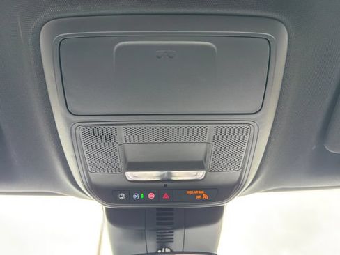 Used 2026 Chevrolet Traverse LT AWD/4WD image 35