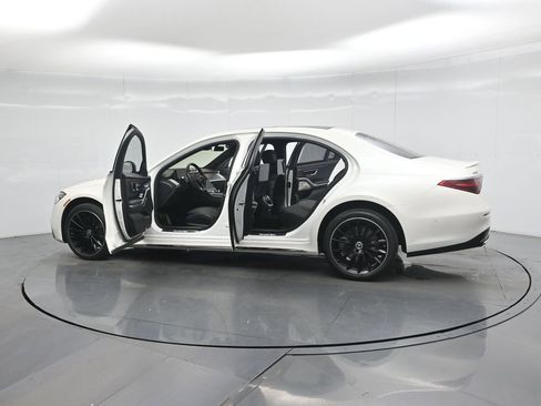 Used 2023 Mercedes-Benz S 500 S 500 image 31