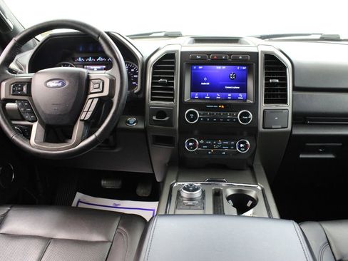 Used 2020 Ford Expedition XLT w/ Equipment Group 201A image 8