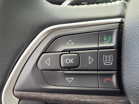 Used 2023 Jeep Grand Cherokee 4WD 4xe image 25