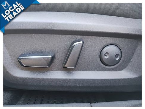 Used 2023 Nissan Rogue SV FWD image 15