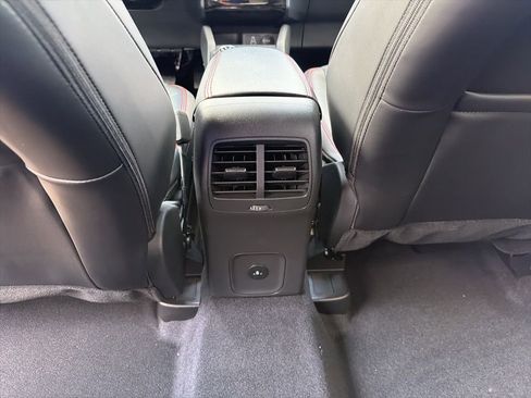 New 2026 Ford Escape ST-Line w/ Tech Pack #1 image 18