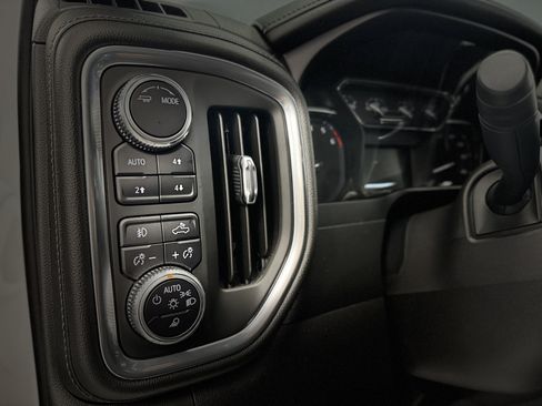 Used 2021 GMC Sierra 1500 SLT w/ SLT Premium Package AWD/4WD image 16