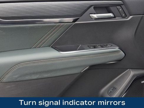 Used 2026 GMC Acadia AT4 w/ LPO, Floor Liner Package image 18