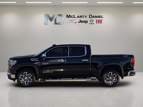 Used 2026 GMC Sierra 1500 SLT w/ SLT Premium Package image 3