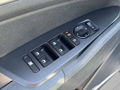 New 2026 Kia Sportage LX image 20