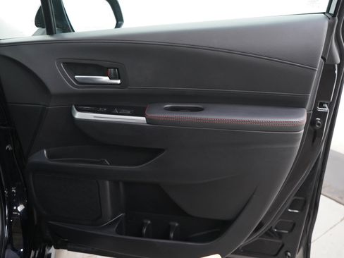 Used 2025 Toyota Sienna XSE AWD/4WD image 12