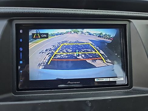 Used 2019 Toyota Highlander Limited image 14