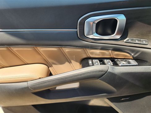 New 2026 Kia Sorento SX Prestige w/ Olive Brown Leather Package image 17