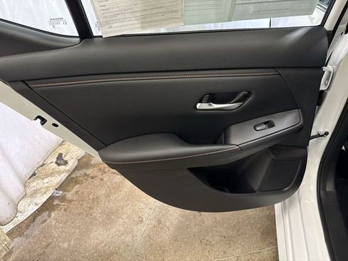 Used 2025 Nissan Sentra SR image 21