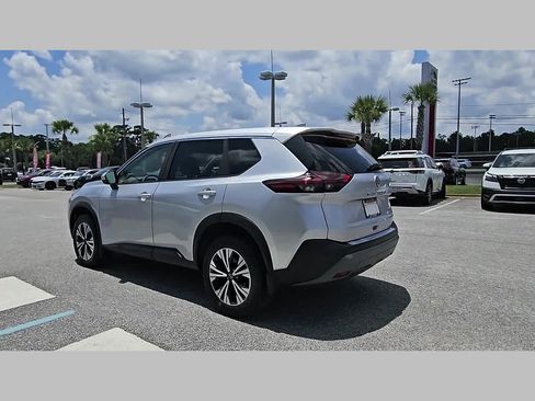 Used 2023 Nissan Rogue SV FWD image 28