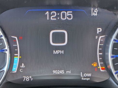 Certified 2020 Chrysler Pacifica Limited w/ Advanced Safetytec Group FWD image 31
