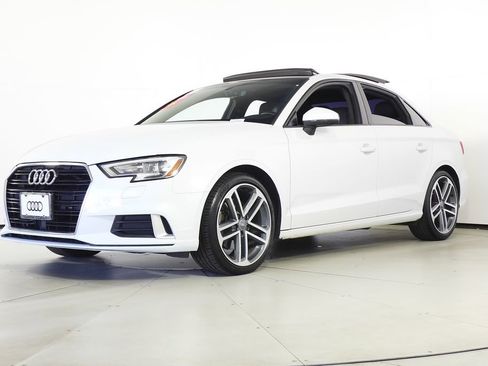 Used 2018 Audi A3 2.0T Premium w/ Convenience Package FWD image 2