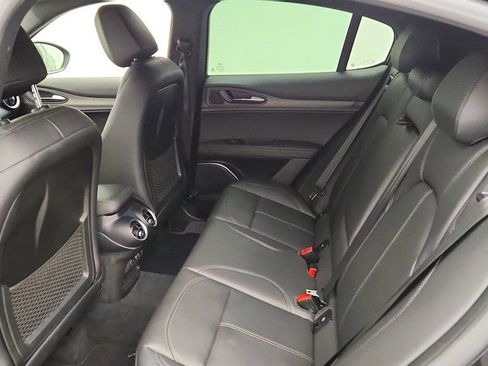 Used 2023 Alfa Romeo Stelvio Ti AWD/4WD image 22