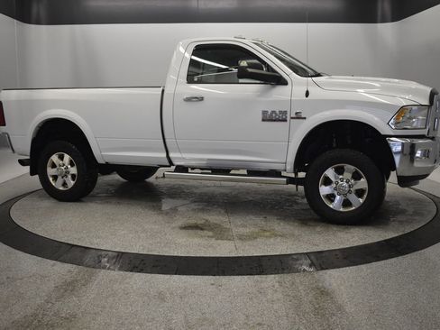 Used 2014 RAM 2500 SLT w/ Popular Equipment Group image 7