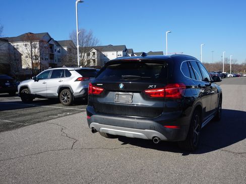 Used 2017 BMW X1 xDrive28i image 3