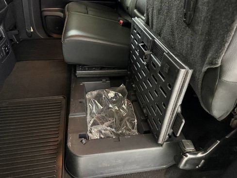 Used 2018 Nissan Titan PRO-4X w/ Pro-4x Convenience Package AWD/4WD image 48