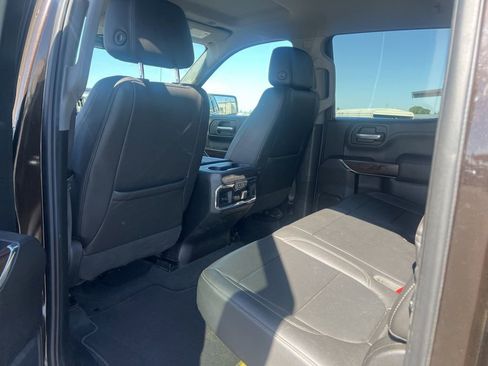 Used 2019 GMC Sierra 1500 SLT w/ SLT Premium Package image 10