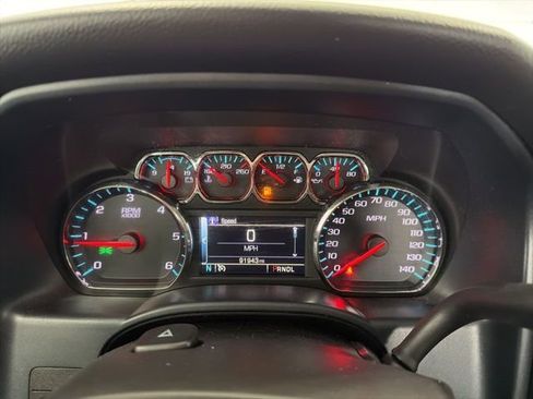 Used 2018 Chevrolet Silverado 1500 LT w/ All Star Edition image 19