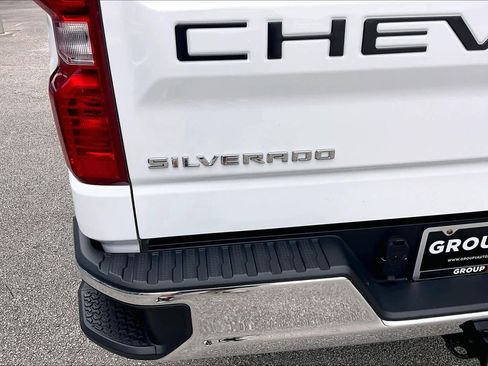 Used 2024 Chevrolet Silverado 1500 LT image 32