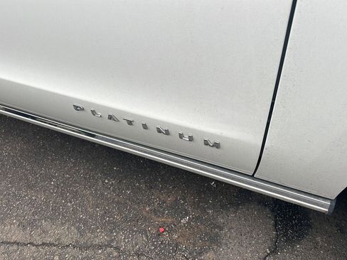 Certified 2023 Ford Expedition Platinum image 8