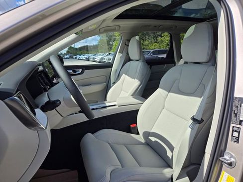 New 2026 Volvo XC60 B5 Ultra w/ Protection Package Premier image 9