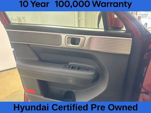 Used 2025 Hyundai Santa Fe SEL FWD image 18