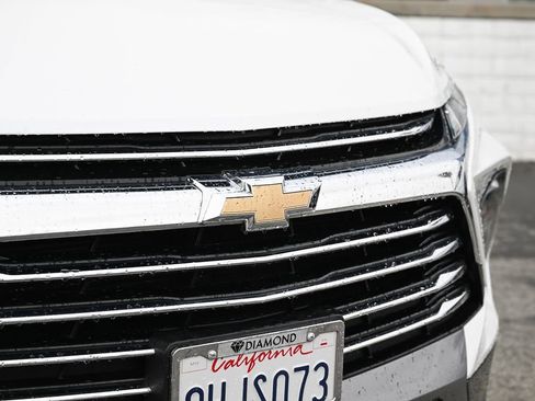 Used 2023 Chevrolet Blazer Premier FWD image 11