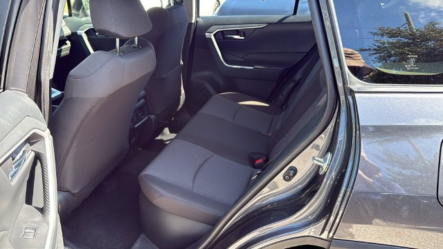 Used 2025 Toyota RAV4 XLE w/ Convenience Package AWD/4WD image 17
