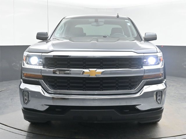 Used 2017 Chevrolet Silverado 1500 LT w/ All Star Edition AWD/4WD image 3